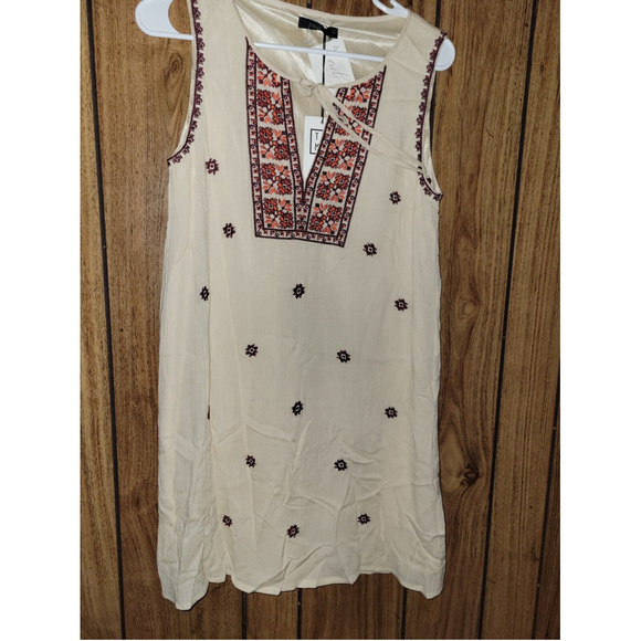 Thyme NWT $69  Embroidered Shift Boho Dress Size S - Picture 2 of 7